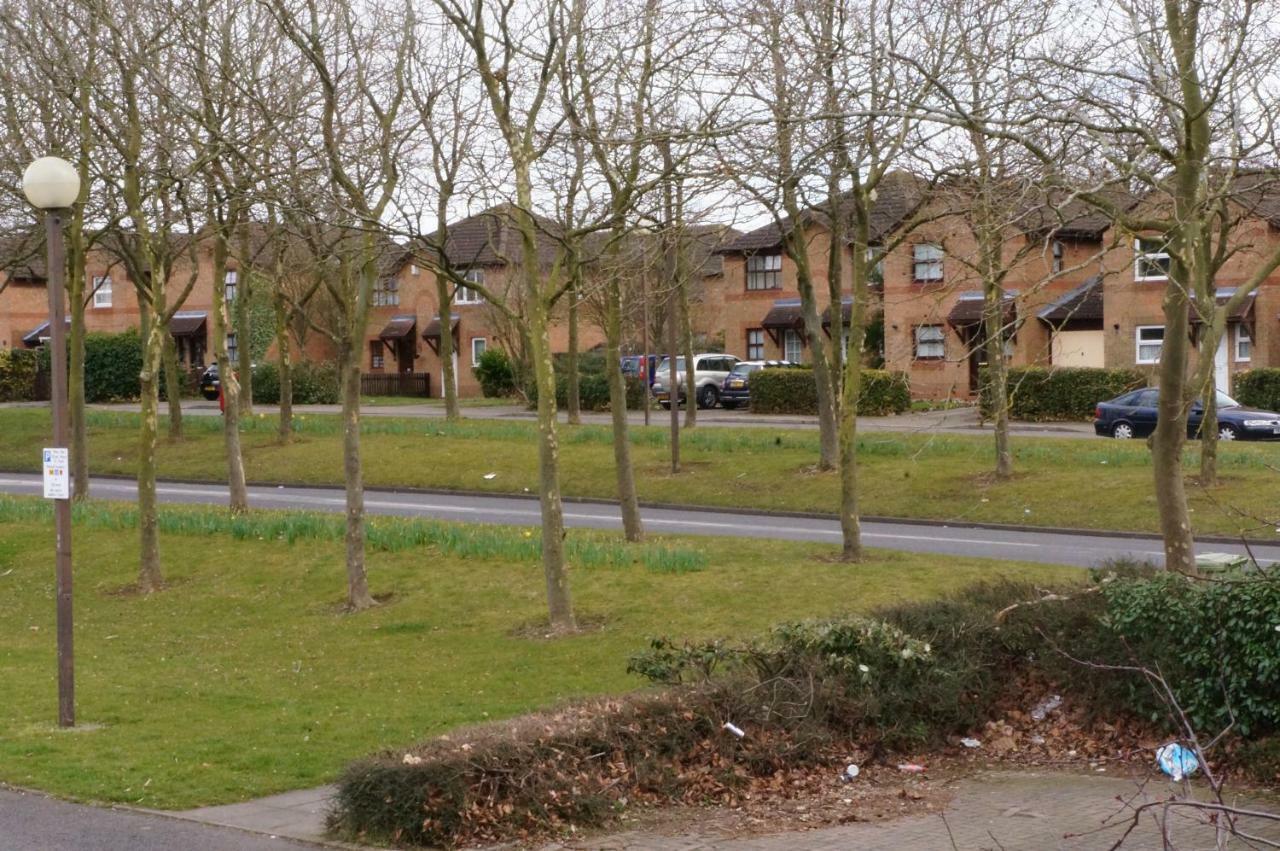 The Oldbrook Apartment Milton Keynes Ngoại thất bức ảnh